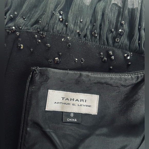 TAHARI 2-Piece Formal Dress Suit, Black Size 8 - Picture 12 of 13